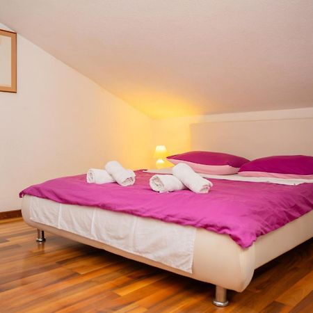 Cozy Guest House Kamenita Split Exterior foto